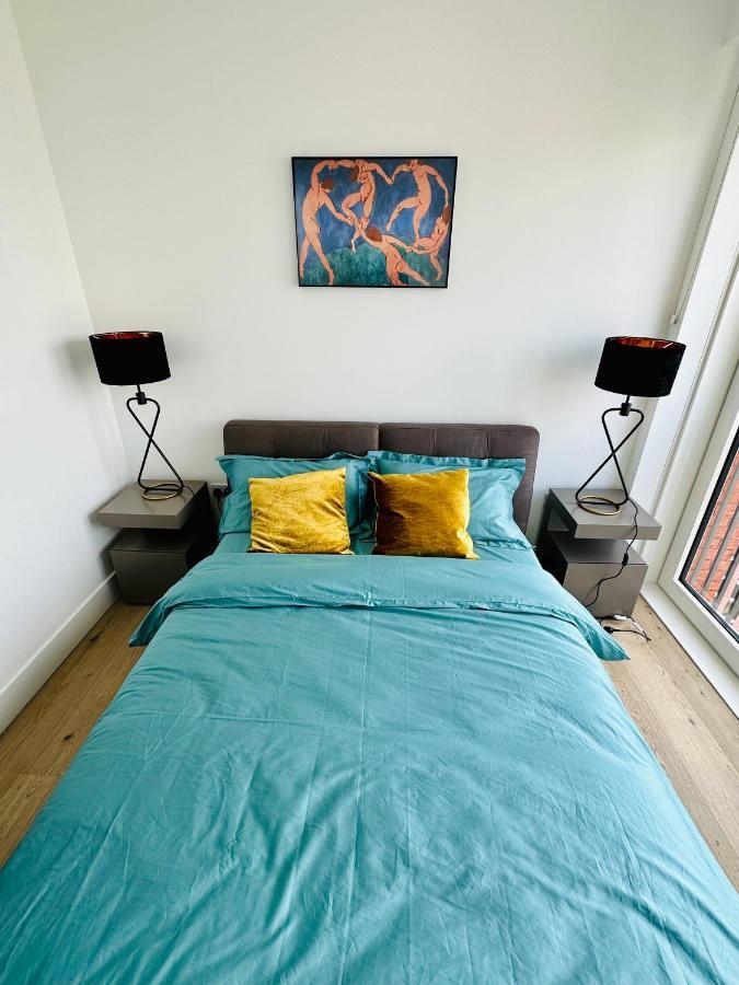 Luxury Central Flat With Stunning Views And Pool London Eksteriør billede